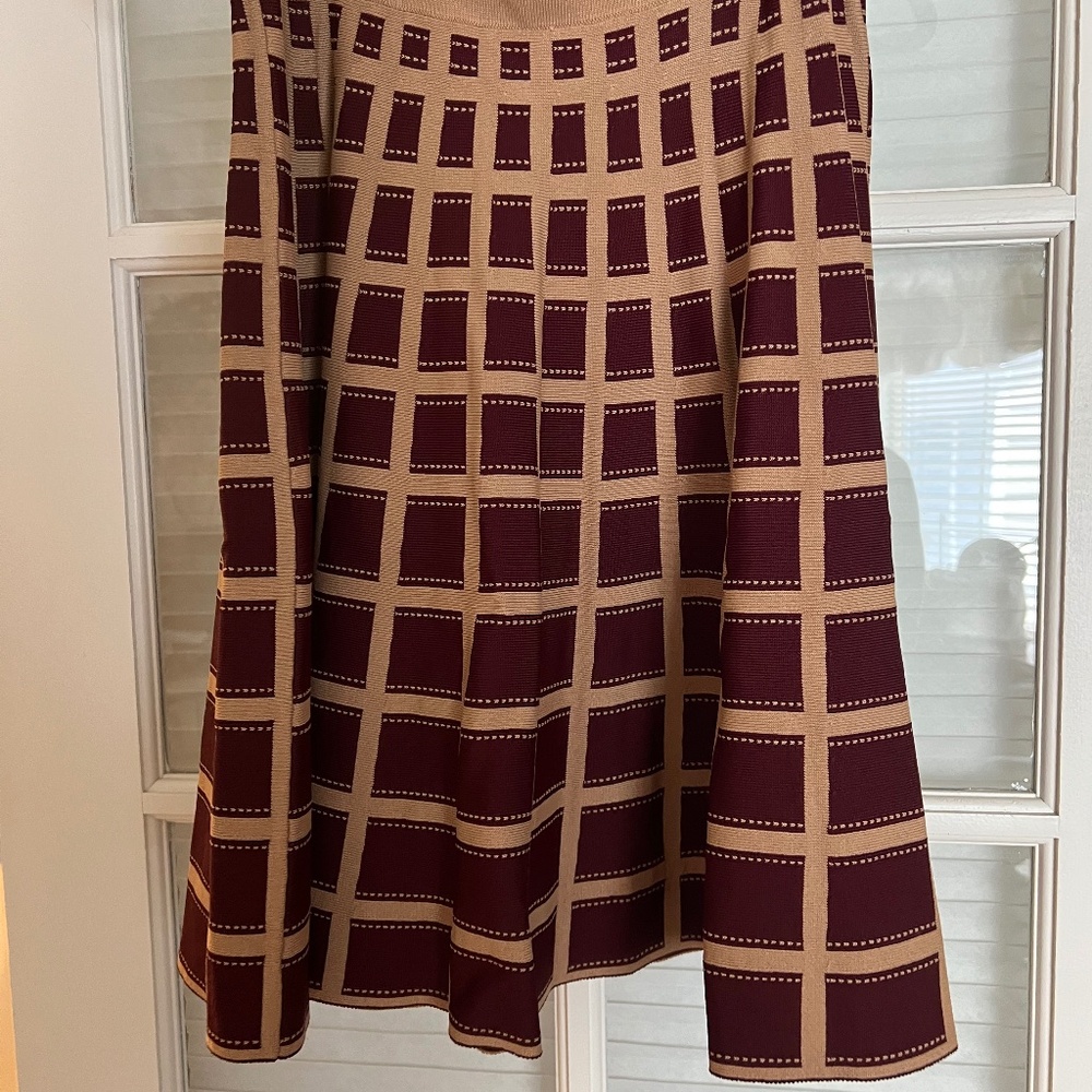 MOTH MP Medium Petite Burgundy and Gold patterned print skirt size MP Medium pet